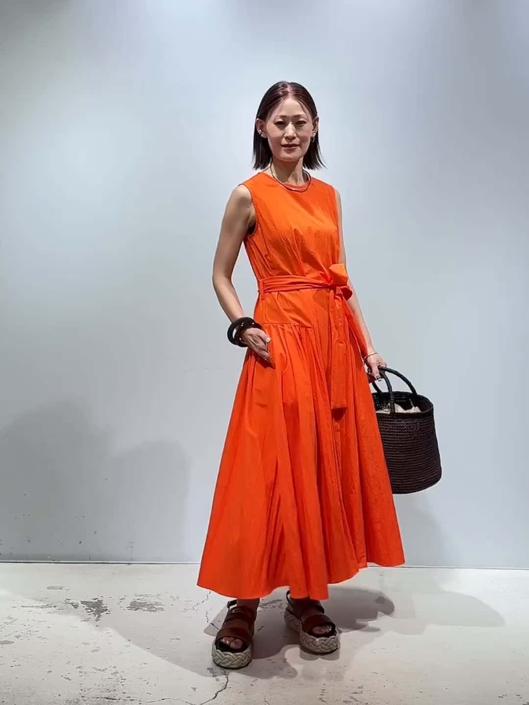 ルイヴィトン　ストレッチジャージワンピース　フレアライン　オレンジレッド スタイリング | DESIGNWORKS deuxcotes 大阪高島屋店