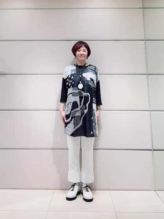 https://staff-start.contents.liveact-vault.com/6wyjjhvm-1476b7053dafca48d59c752d3a88467a/thumbnail.jpg