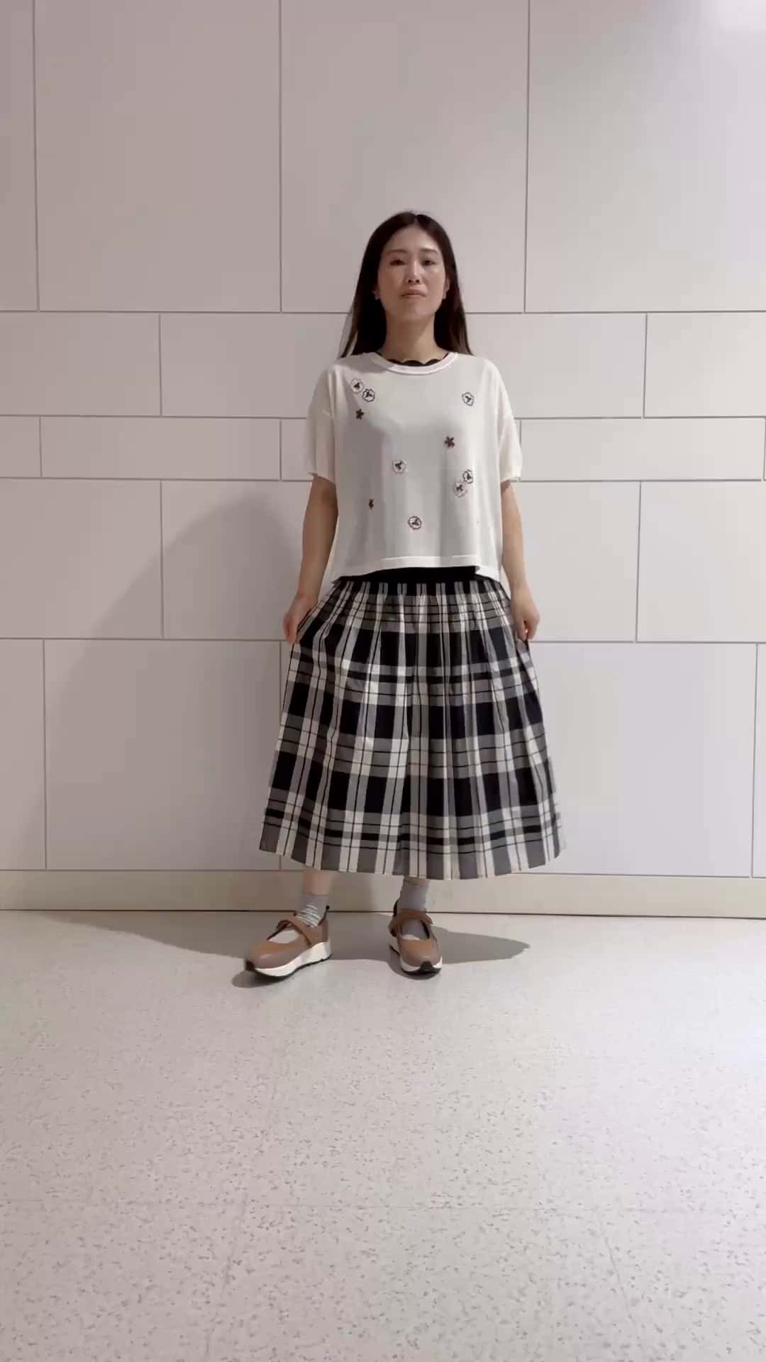 https://staff-start.contents.liveact-vault.com/6wyjjhvm-16f882c48cf85eda5bc02734316060ae/thumbnail.jpg