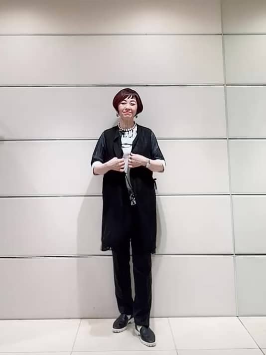https://staff-start.contents.liveact-vault.com/6wyjjhvm-1ebb1e0b922fa23707cef0792d5d749c/thumbnail.jpg