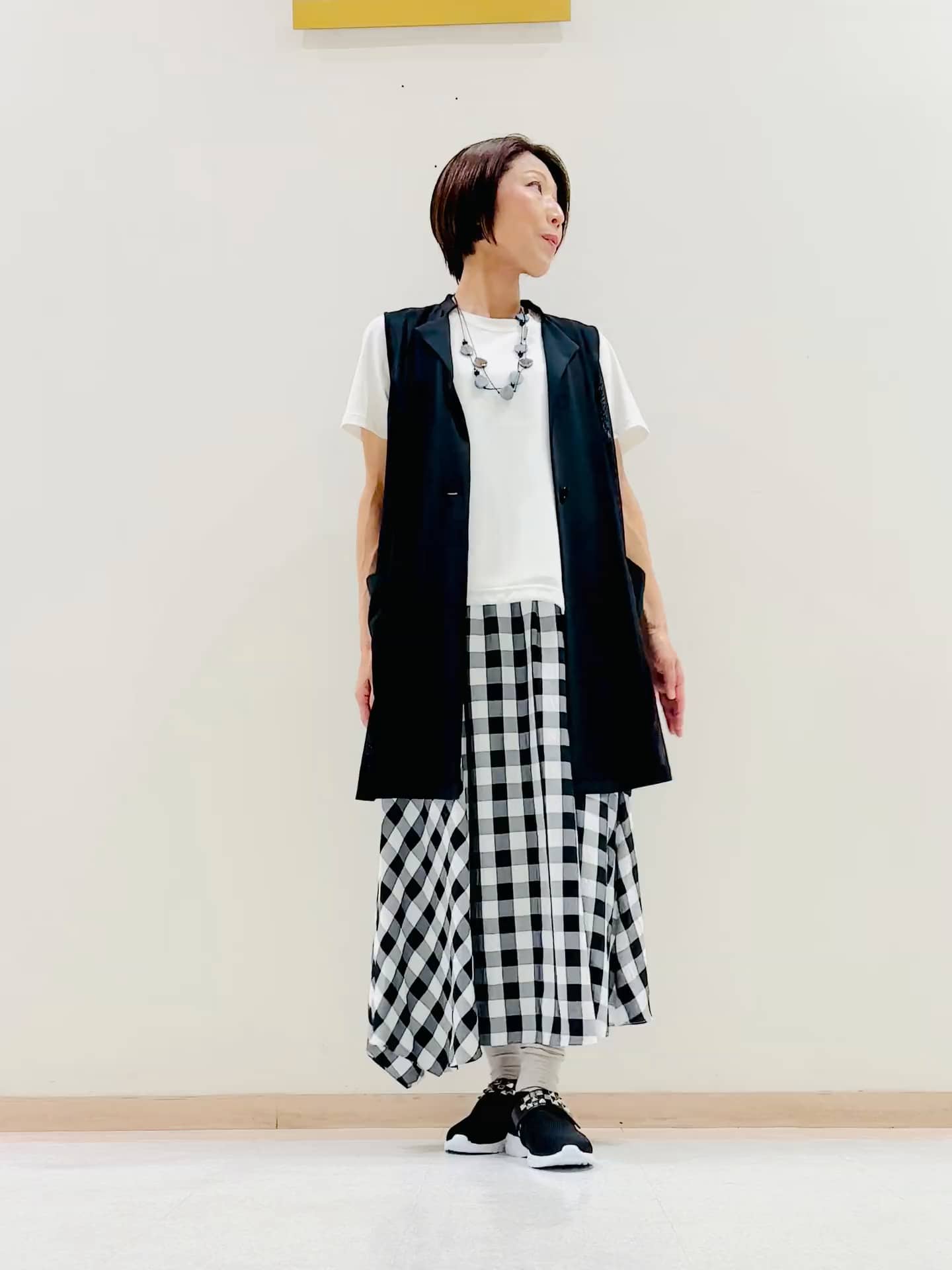 https://staff-start.contents.liveact-vault.com/6wyjjhvm-21b6216819b67f0f447eca01f3e54ea6/thumbnail.jpg