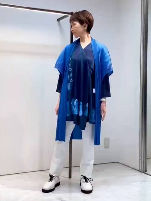 https://staff-start.contents.liveact-vault.com/6wyjjhvm-3d56522417fc23cfd5db69e6c4eef502/thumbnail.jpg