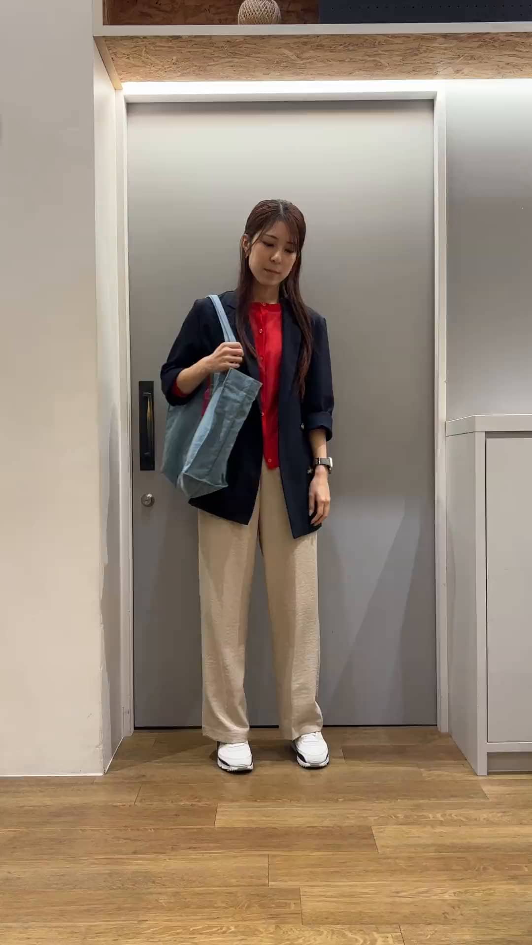 https://staff-start.contents.liveact-vault.com/6wyjjhvm-504f7668b5f08670614bc9f1d55d5771/thumbnail.jpg