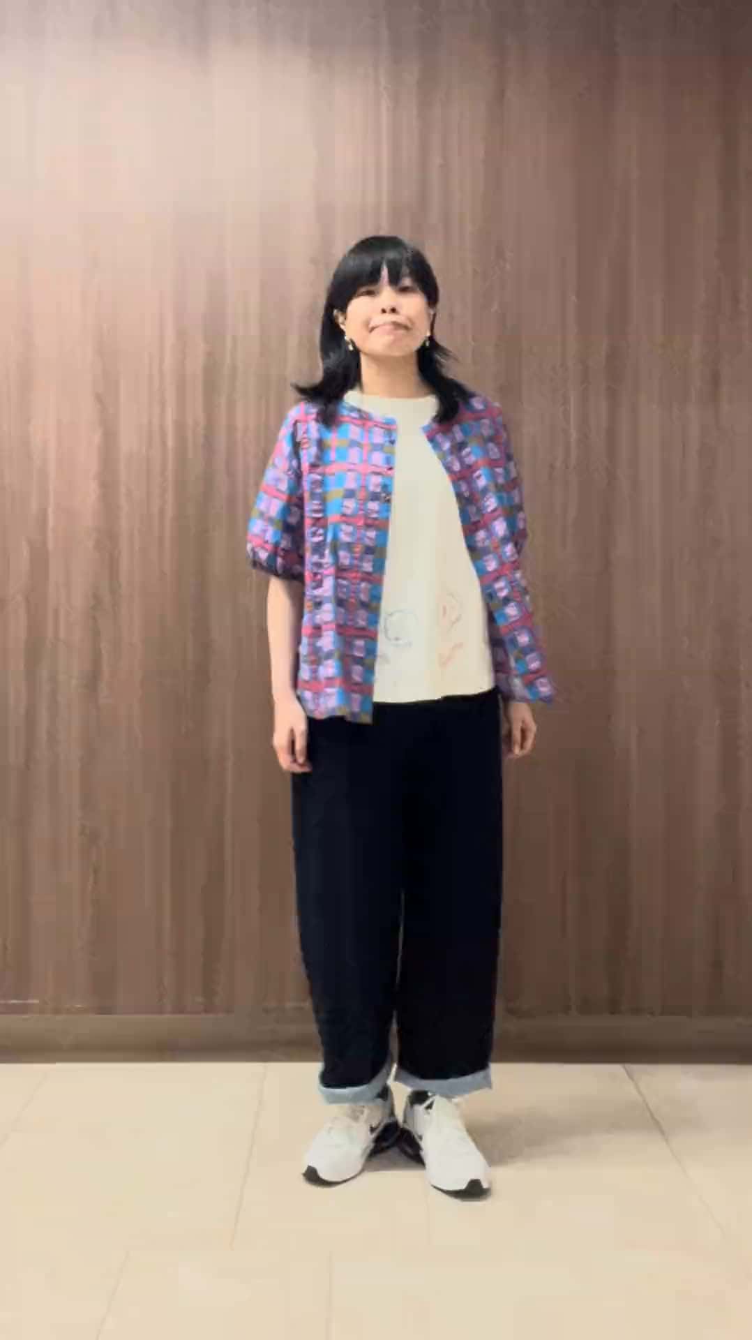 https://staff-start.contents.liveact-vault.com/6wyjjhvm-7530f8028f0bea95f9bf079b6bde8afe/thumbnail.jpg