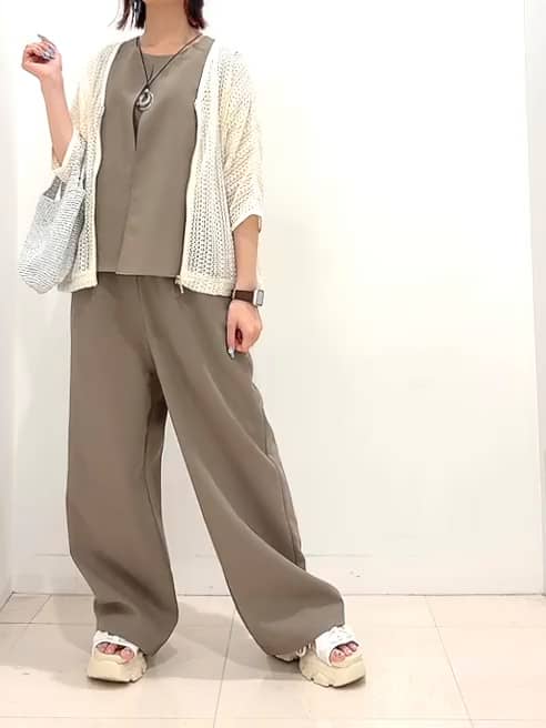 https://staff-start.contents.liveact-vault.com/6wyjjhvm-8eda5ad475512cc7b98a394dc445f7c7/thumbnail.jpg