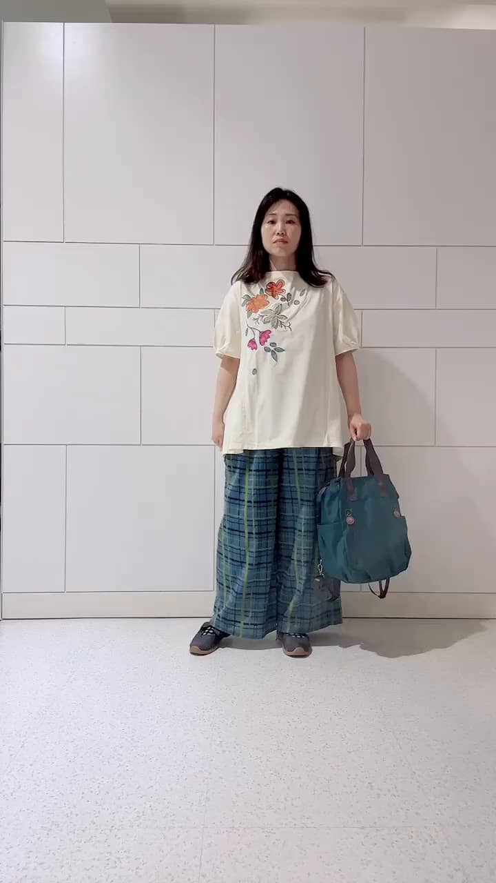https://staff-start.contents.liveact-vault.com/6wyjjhvm-913a320c2080e2db5cea0ead24e612d0/thumbnail.jpg