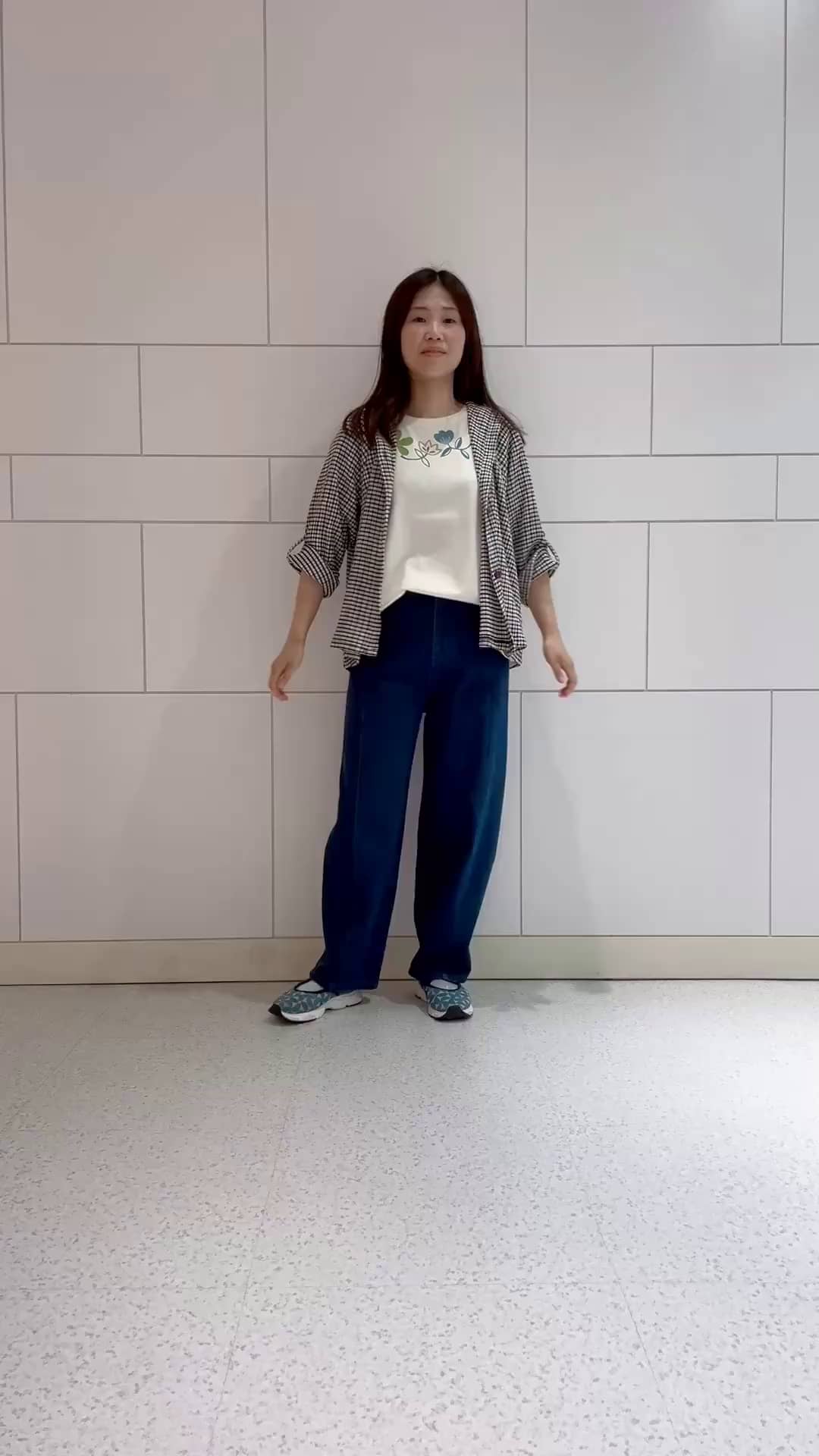 https://staff-start.contents.liveact-vault.com/6wyjjhvm-ad2904293dc3c363cdf0b6660361b242/thumbnail.jpg