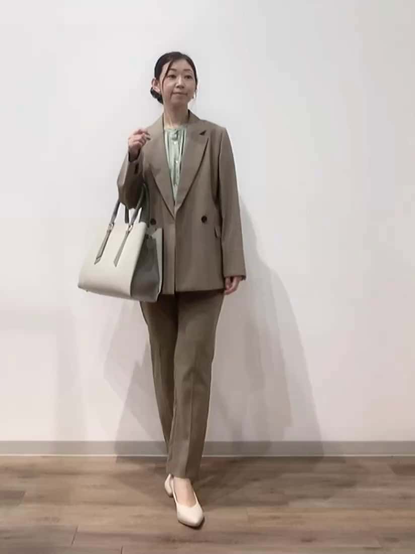 https://staff-start.contents.liveact-vault.com/6wyjjhvm-b0374a82072eb377cd7ac2f225c13a94/thumbnail.jpg