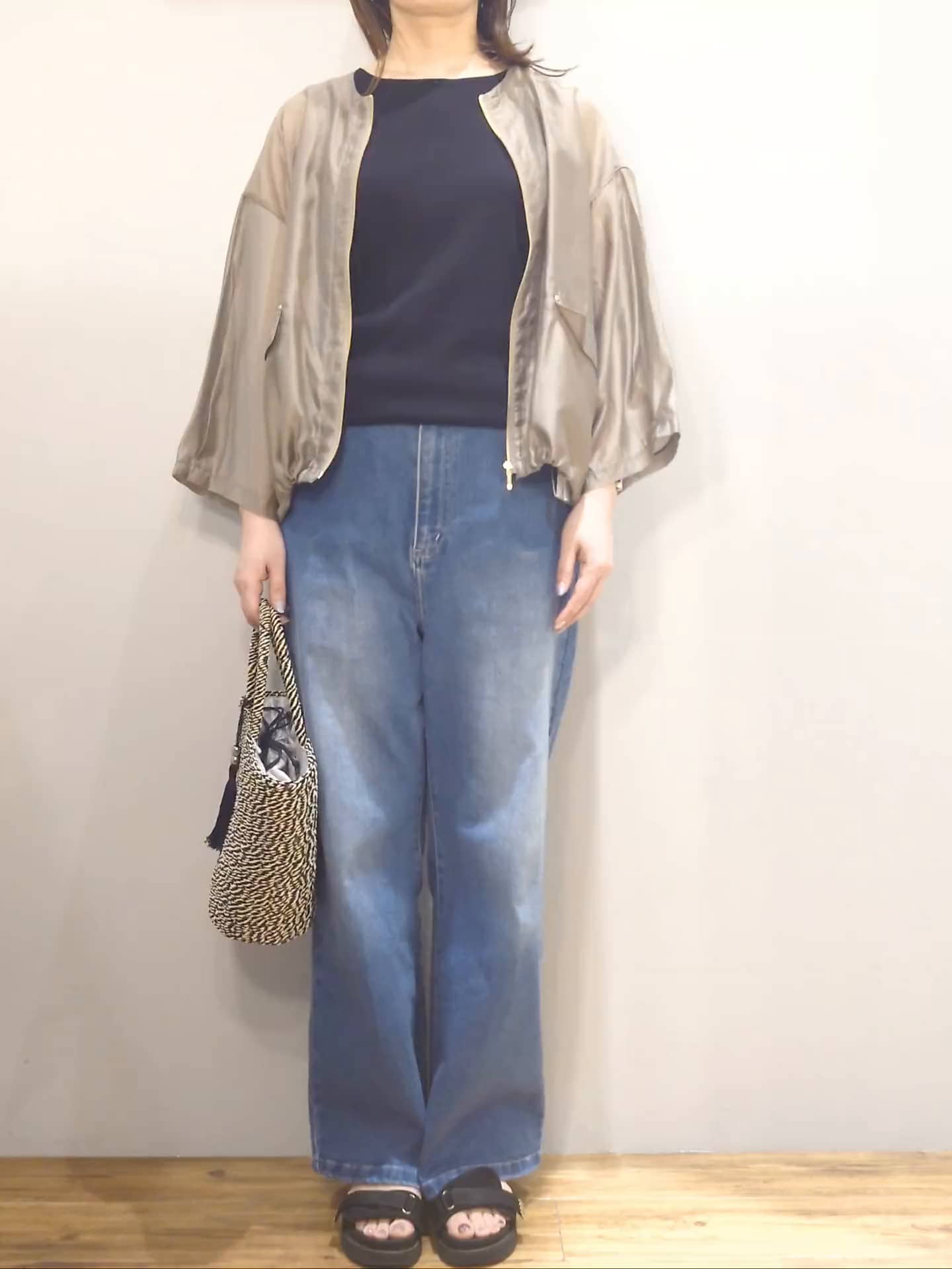 https://staff-start.contents.liveact-vault.com/6wyjjhvm-d79de4355423ea2285b9e32c1ece00d8/thumbnail.jpg