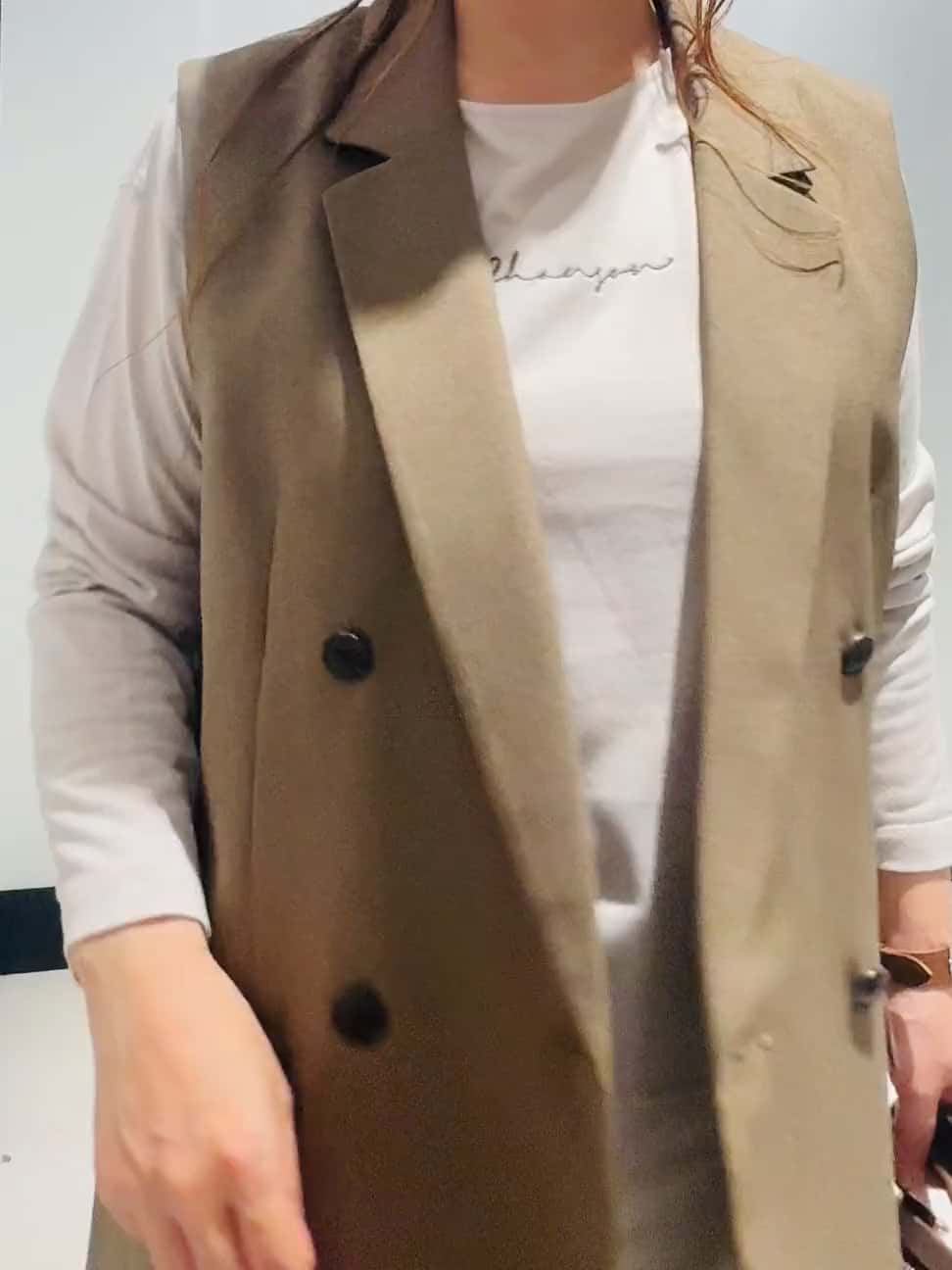 https://staff-start.contents.liveact-vault.com/6wyjjhvm-da56ffaae3d3ffa2b57a923284909093/thumbnail.jpg