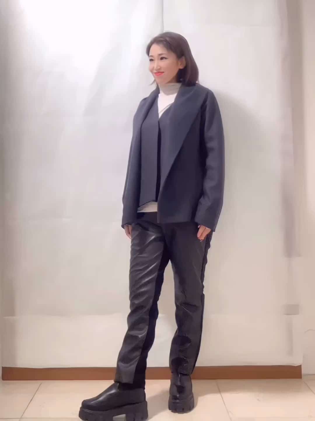 https://staff-start.contents.liveact-vault.com/6wyjjhvm-e0300da7c07aab4e0c210b8bcccb4196/thumbnail.jpg