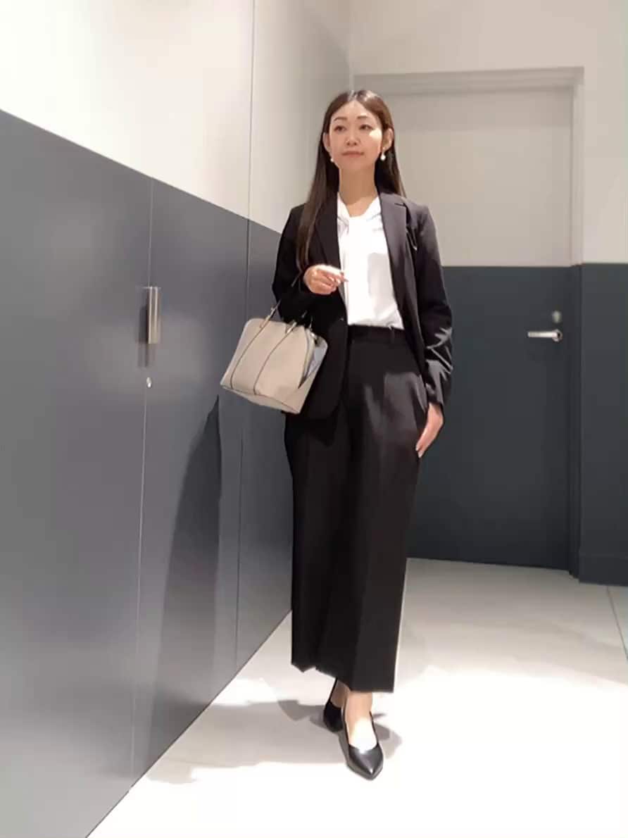 https://staff-start.contents.liveact-vault.com/6wyjjhvm-f6e680efb7470862977df4446a2d98b9/thumbnail.jpg