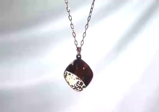 べっこう堂 本水もく＆ 本べっ甲無地 スクエアデザイン ペンダント