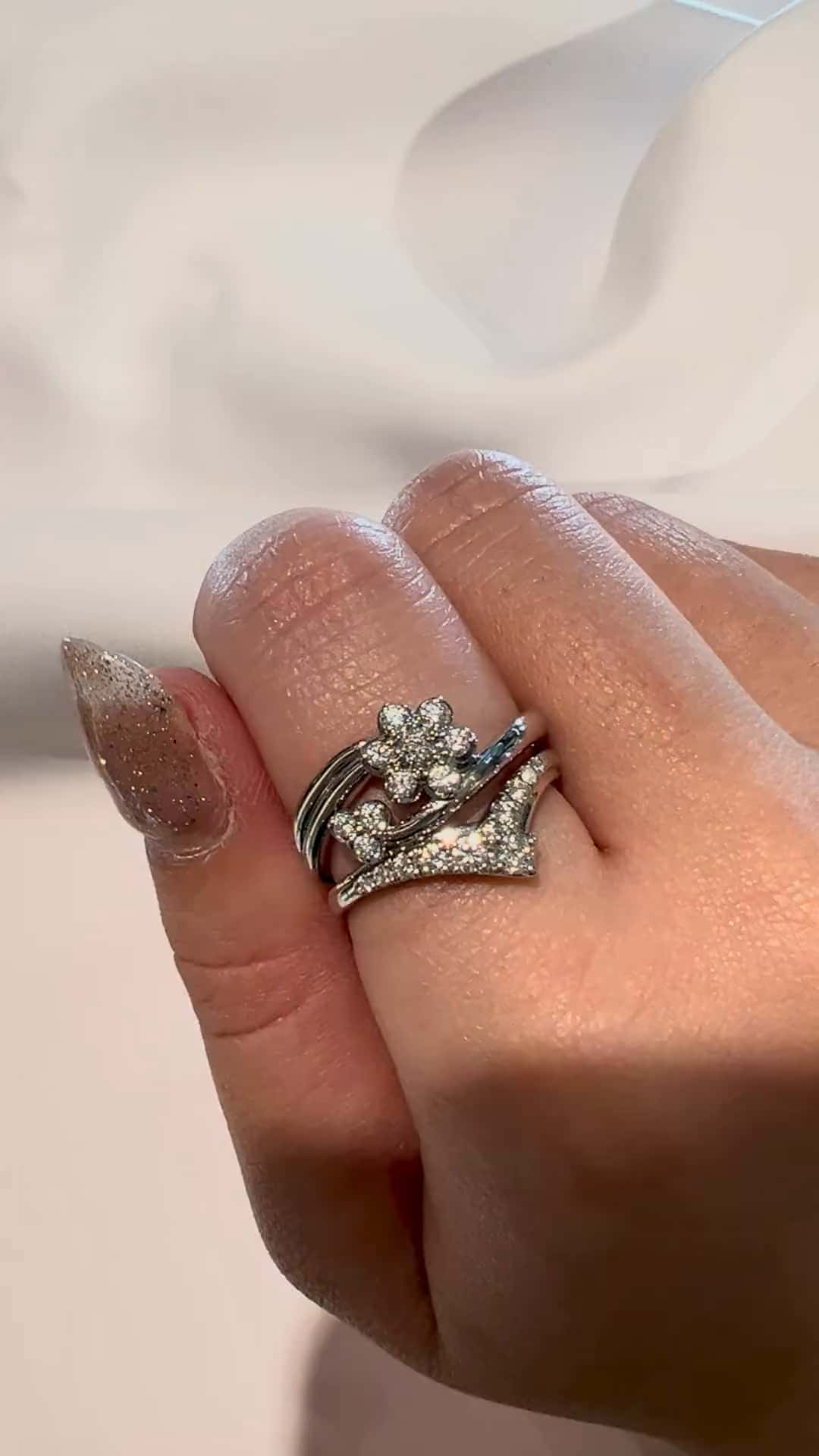 festaria bijou SOPHIA 銀座三越店 伏見 里菜