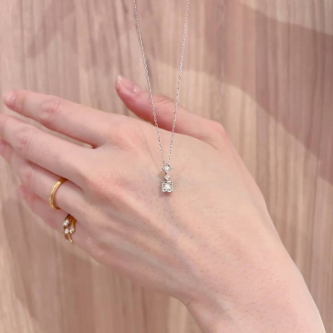 festaria bijou SOPHIA 三井アウトレットパーク札幌北広島店 田中 千晶