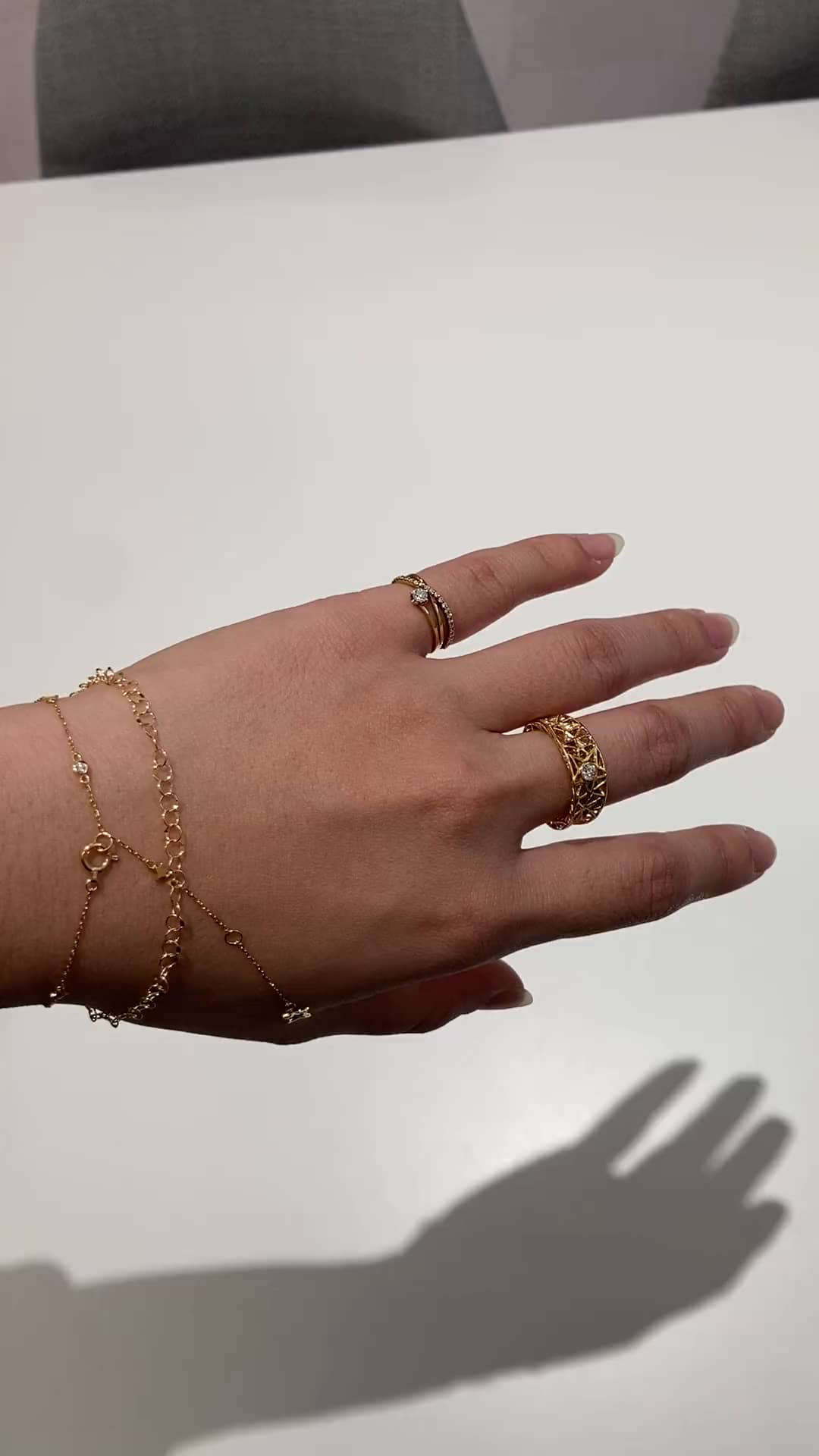 festaria VOYAGE サンエー那覇メインプレイス店 浜川 咲音