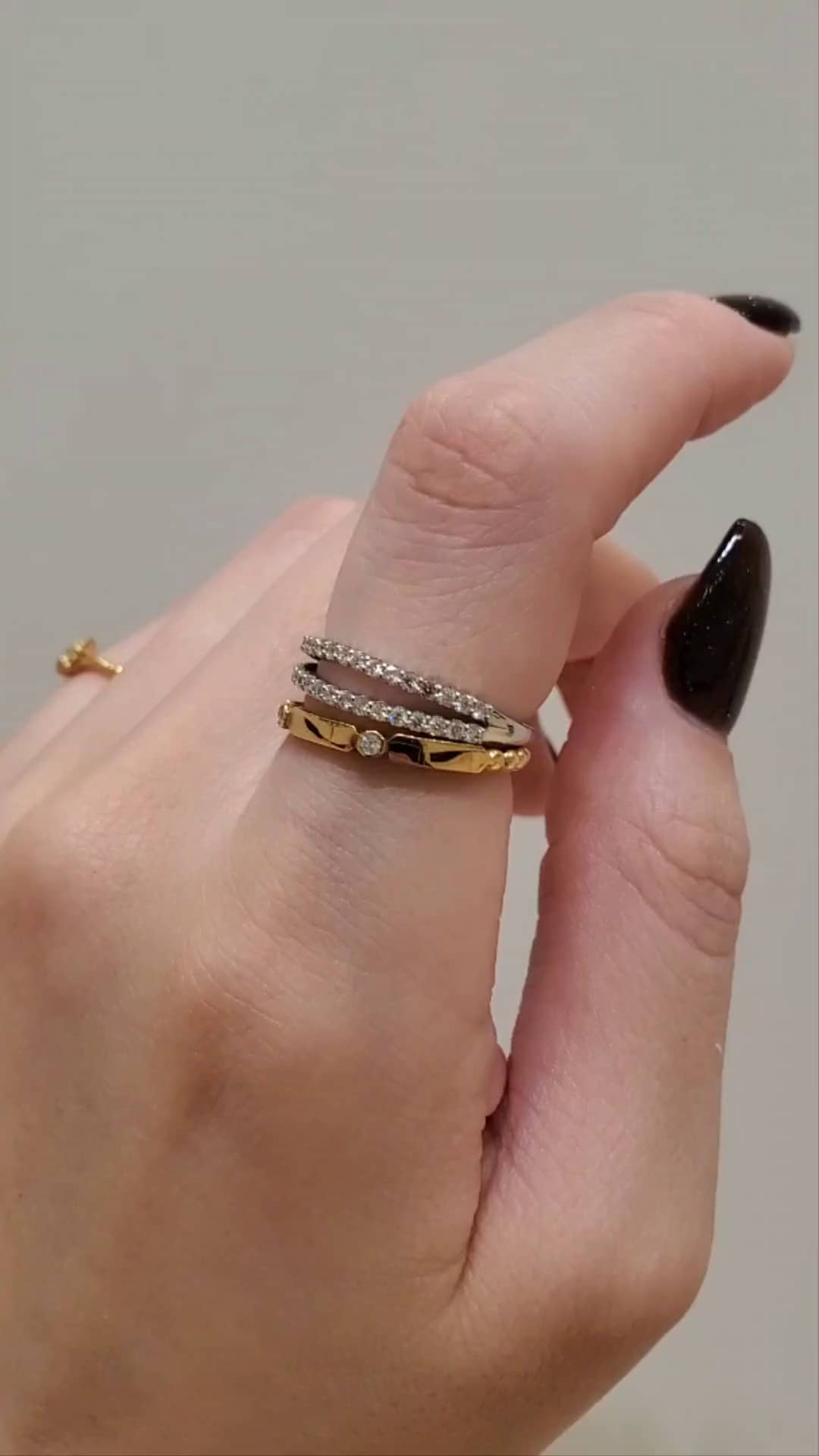 festaria VOYAGE アミュプラザおおいた店 Abe Yoshi