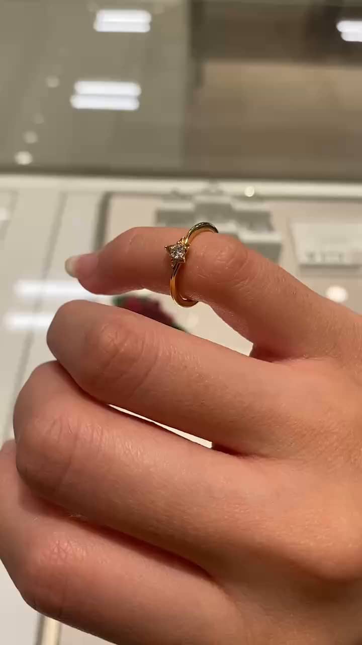 bijou SOPHIA イオン那覇店 玉城 百々奈