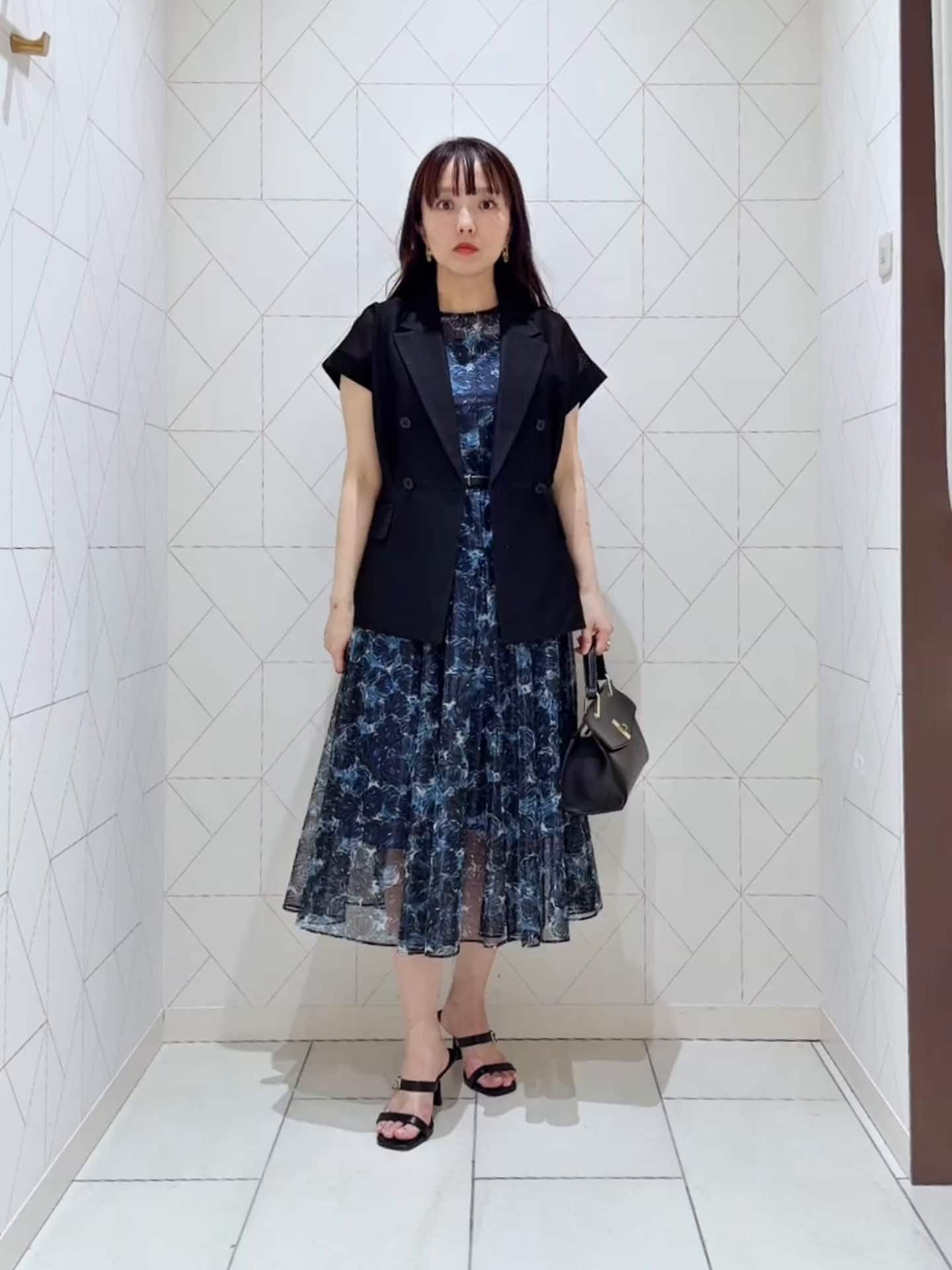 STAFF STYLING|ANAYI OFFICIAL ONLINE STORE｜アナイ 公式サイト