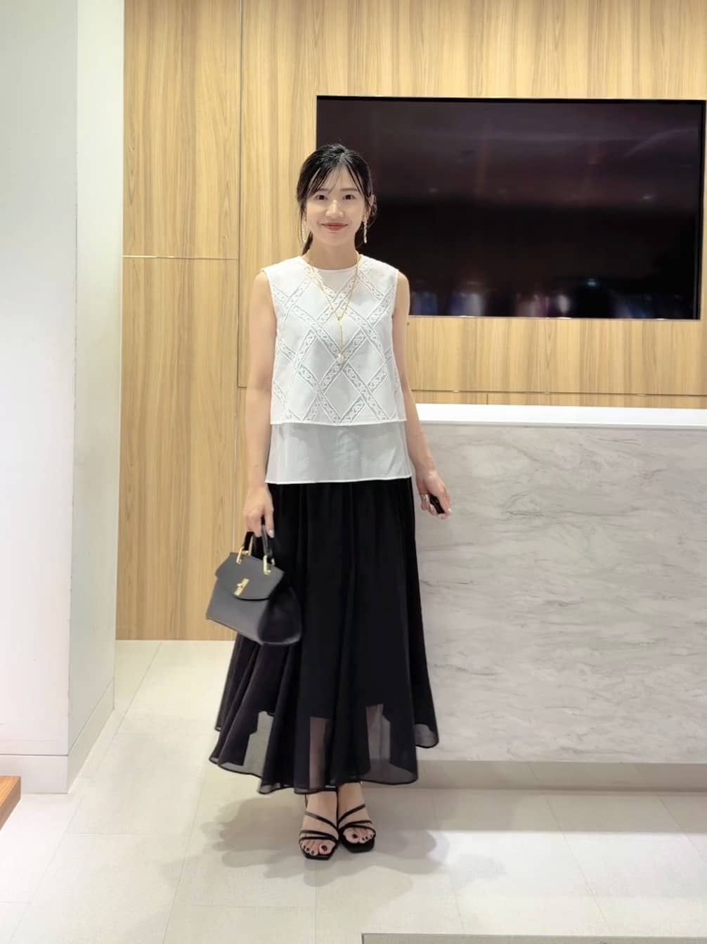 STAFF STYLING|ANAYI OFFICIAL ONLINE STORE｜アナイ 公式サイト