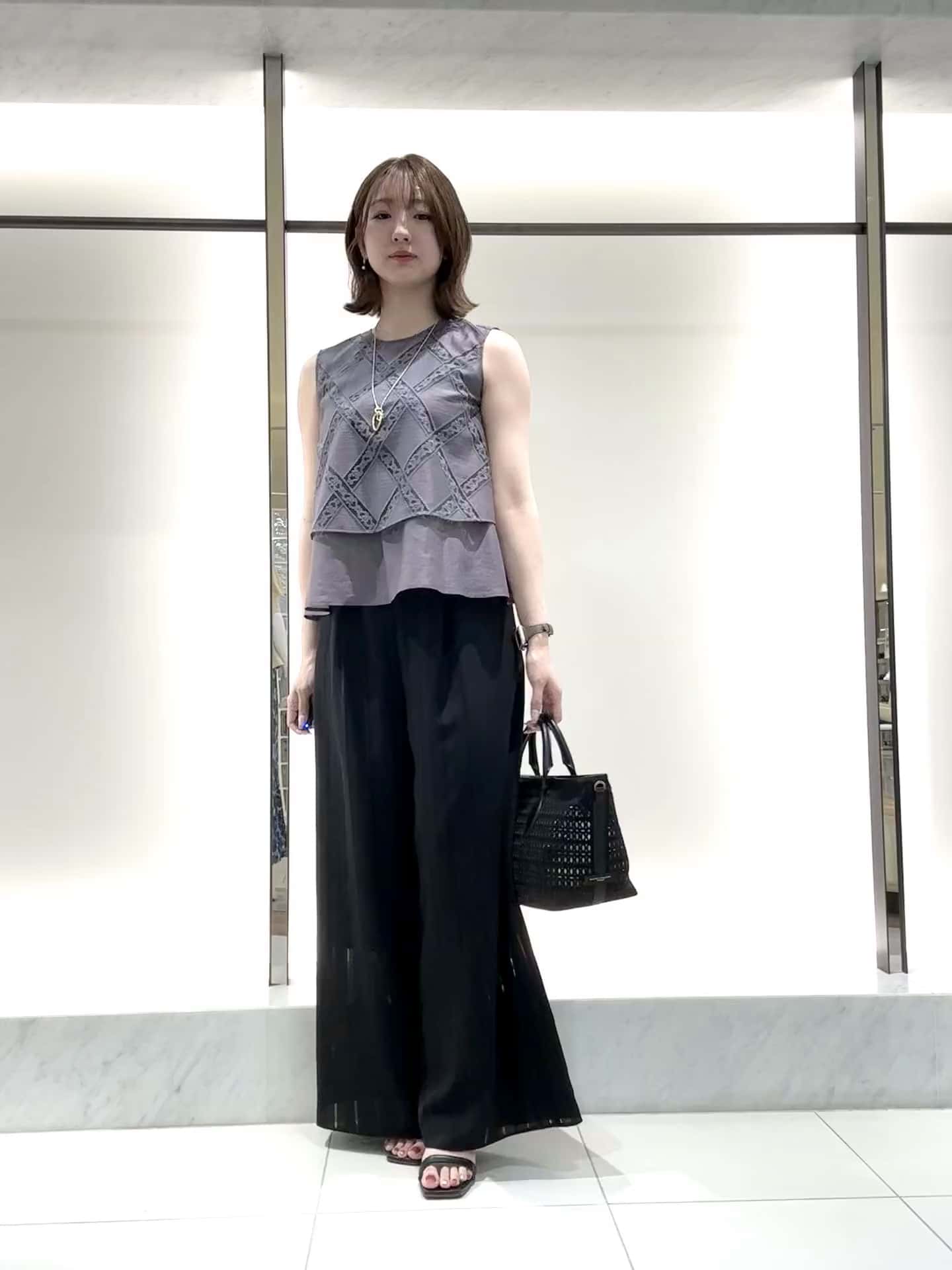 STAFF STYLING|ANAYI OFFICIAL ONLINE STORE｜アナイ 公式サイト