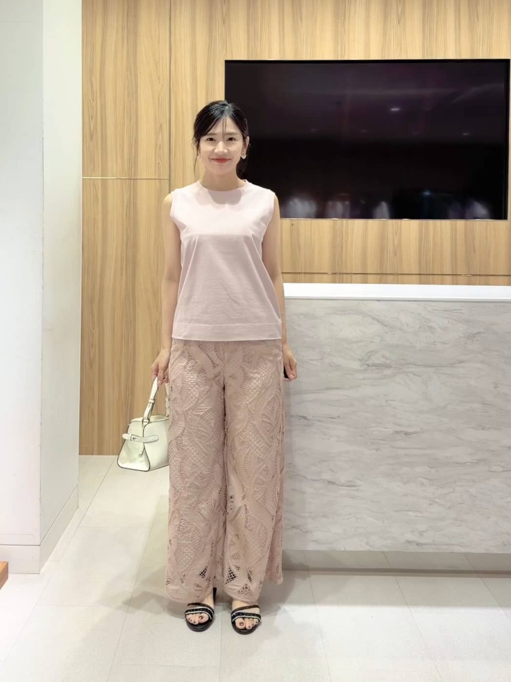 STAFF STYLING|ANAYI OFFICIAL ONLINE STORE｜アナイ 公式サイト
