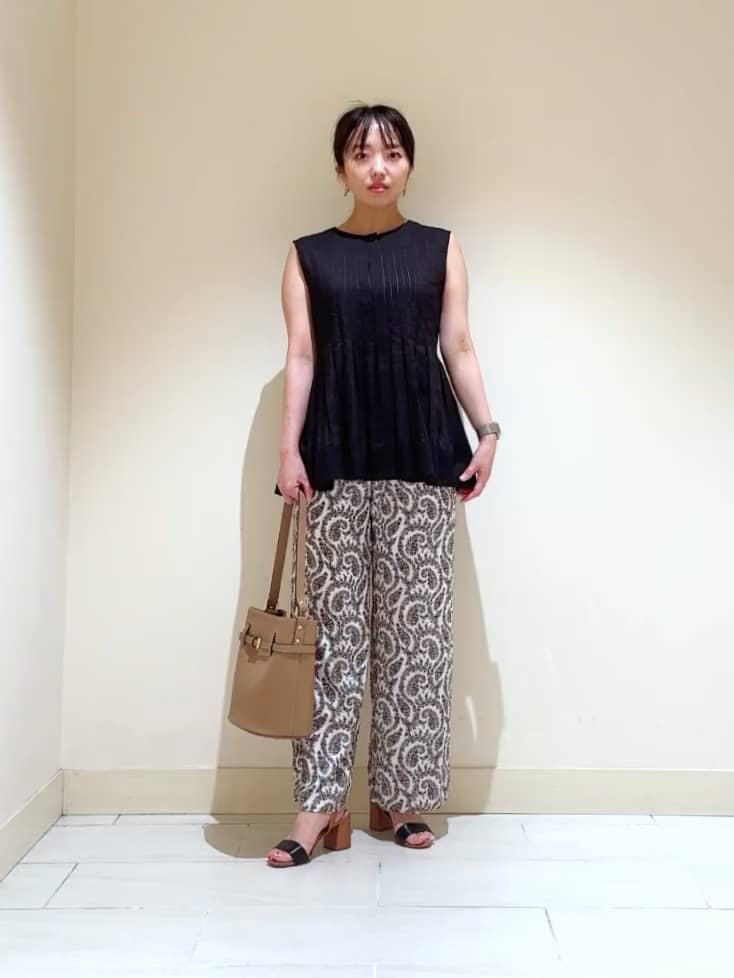 STAFF STYLING|ANAYI OFFICIAL ONLINE STORE｜アナイ 公式サイト