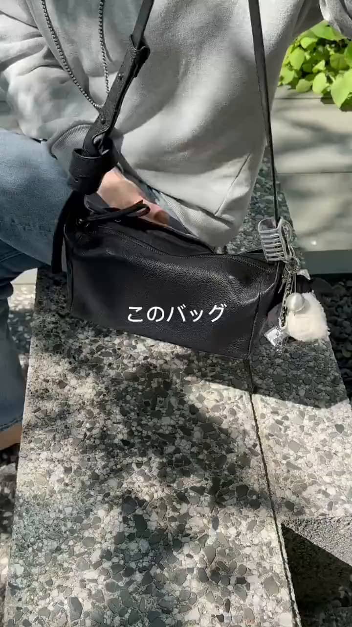 軽量/本革（山羊革）》ボックスミニショルダーバッグ | ear