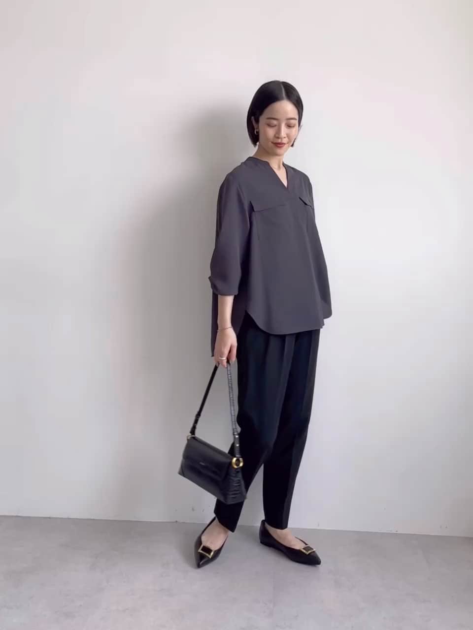 23区 バックルポインテッド フラットシューズ ブラック ポインテッド バックル フラットシューズ ―晴雨兼用―