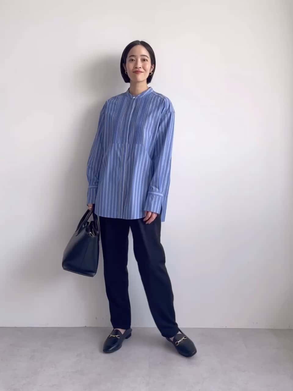 スタンドネック ピンタック シャツ