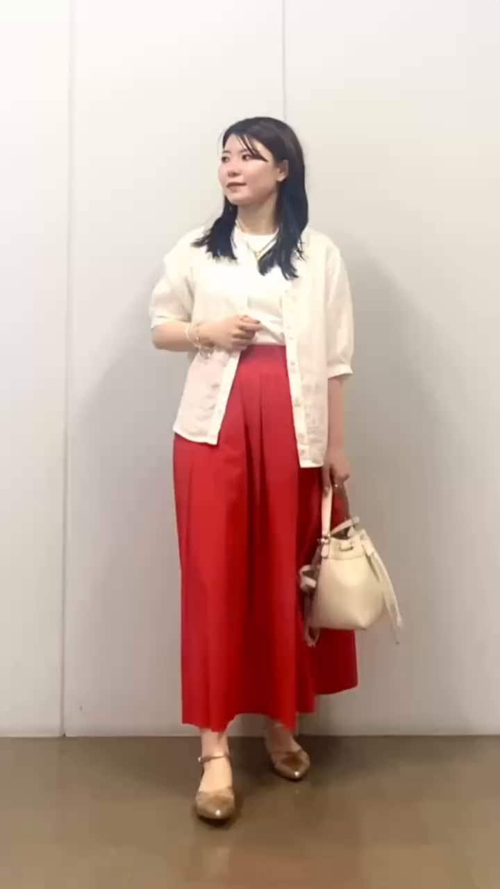 新品INDIVI インディヴィ クロスストラップフラットサンダルサイズ35 黒 春SALE！【合皮】クロスストラップ フラットサンダル（サンダル