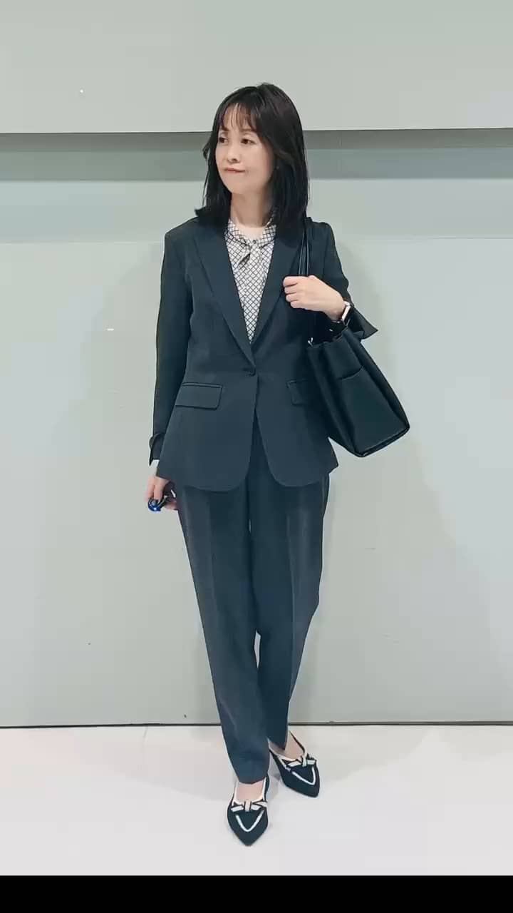 ボウタイ/通勤スーツ/オフィス】スクエアプリントブラウス（シャツ