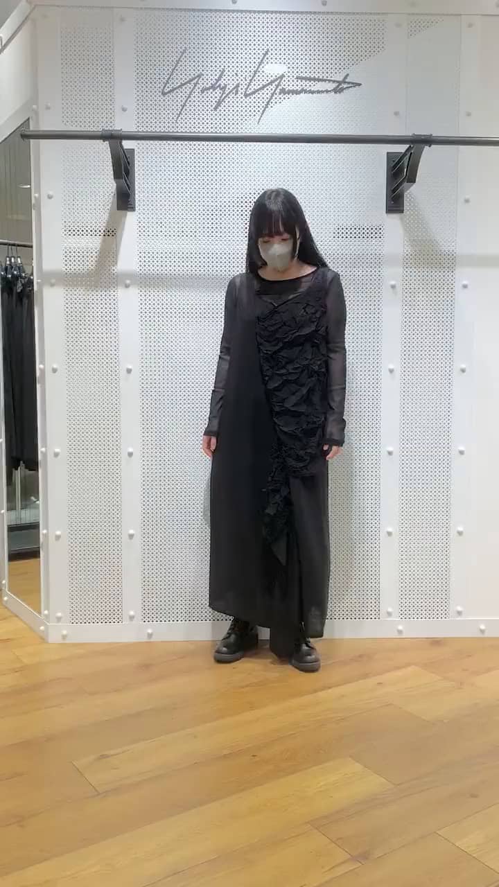 203819