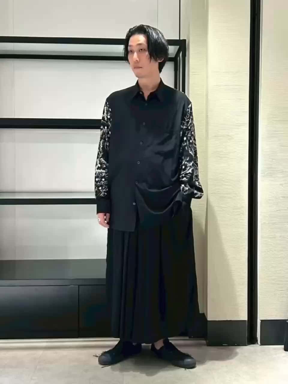 182903
