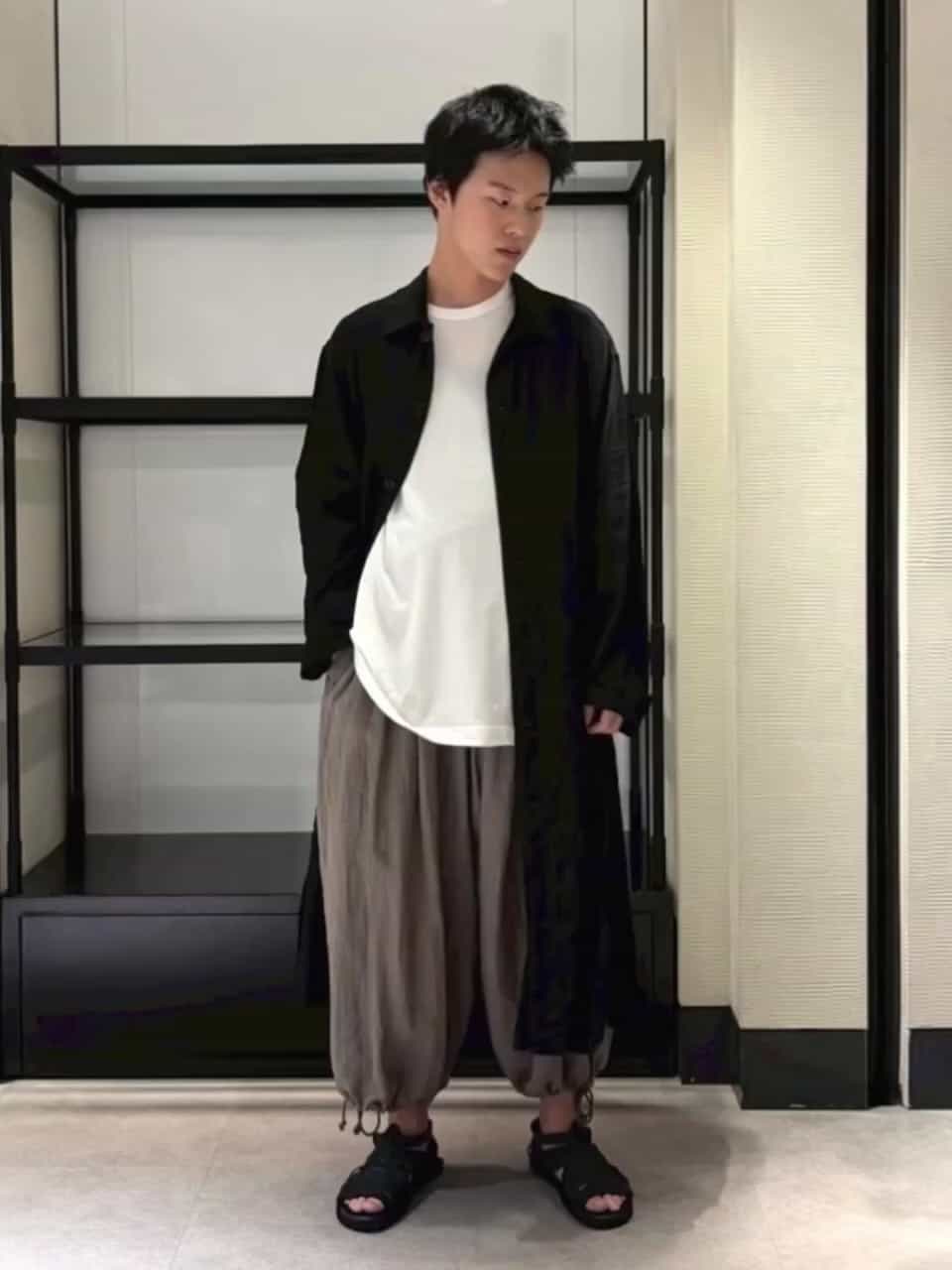 267368