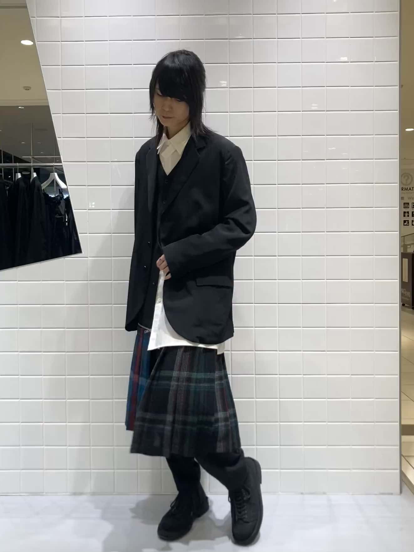 53113588