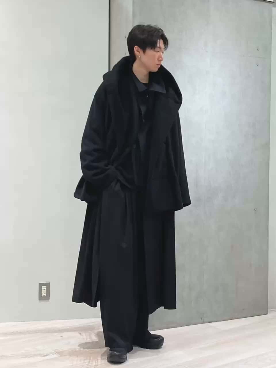 216188