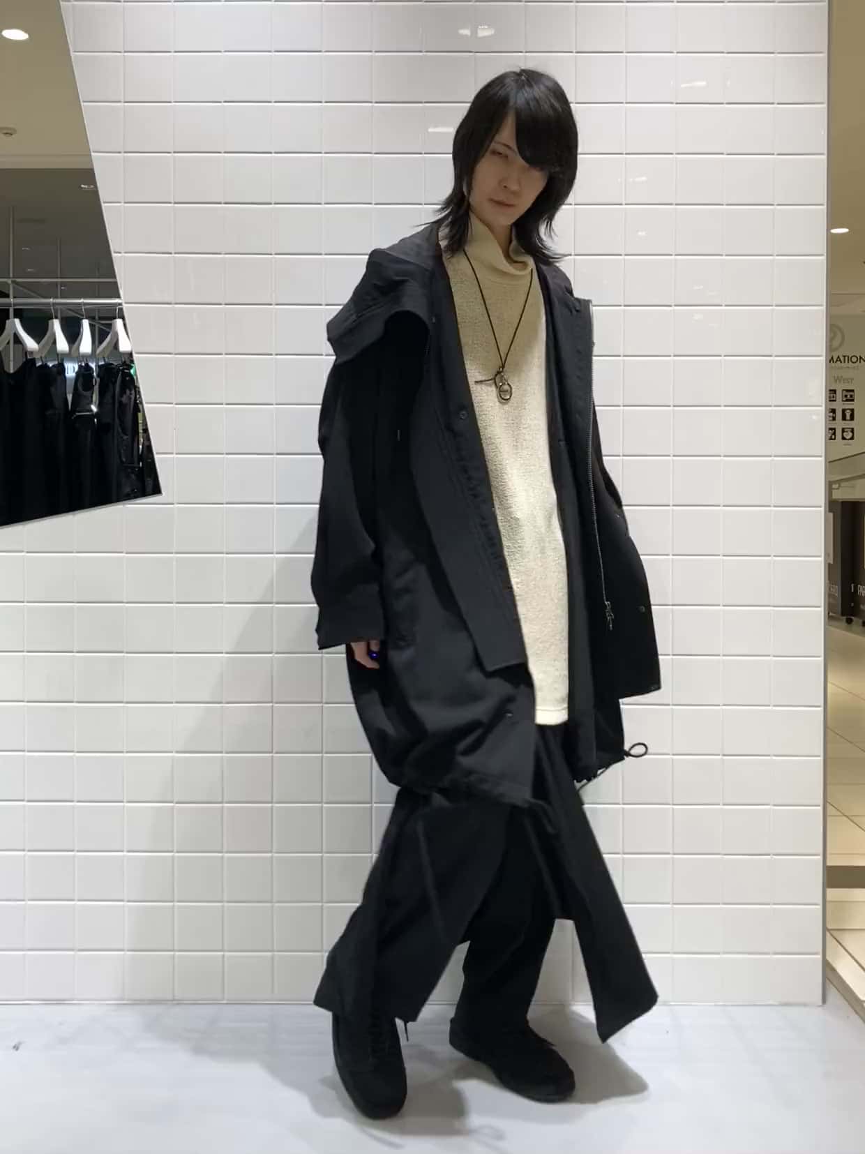52762942