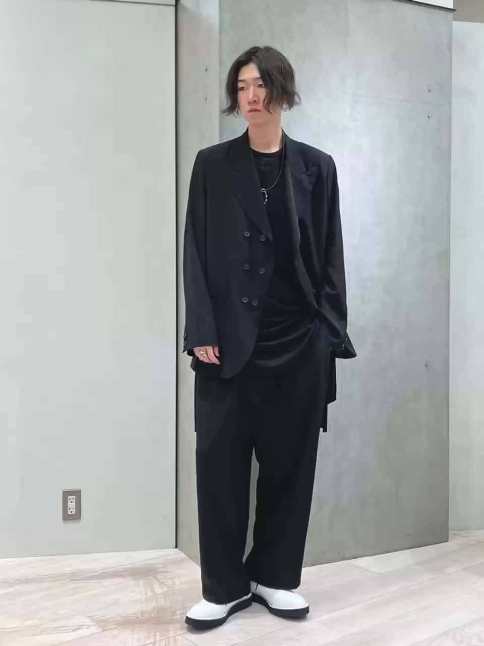 183282