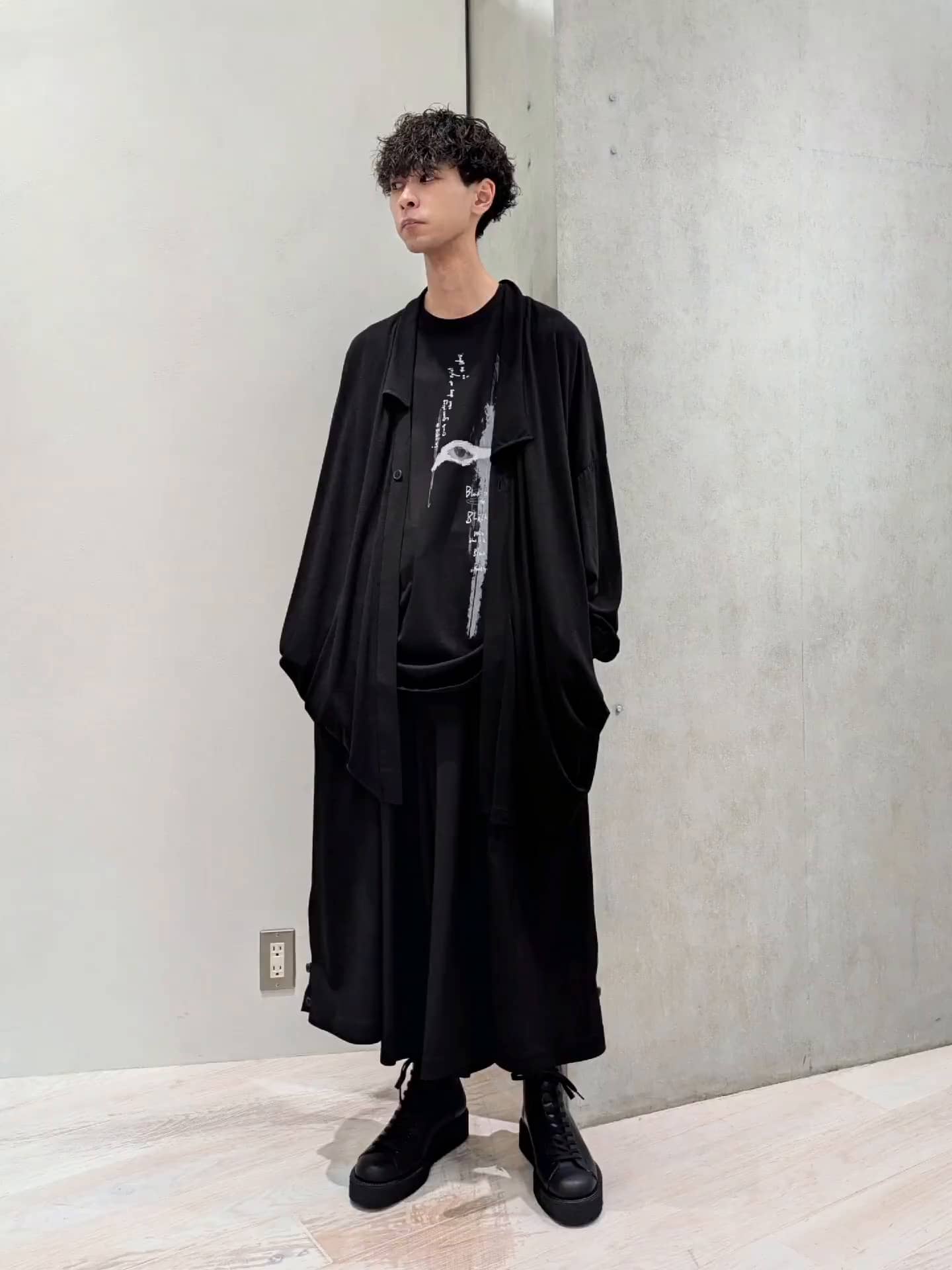 206801
