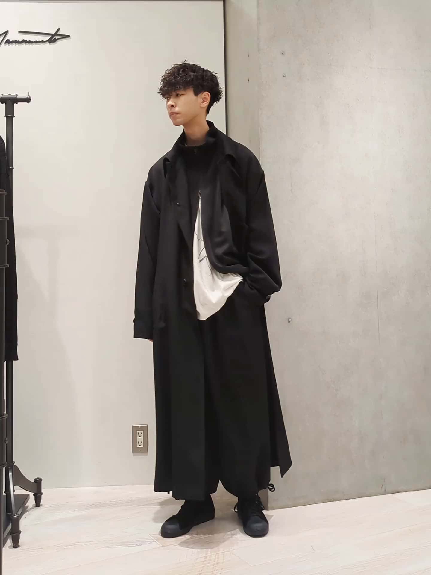 日本製 ヨウジヤマモト 黒 ロングコート羽織 wool Y's for men yohji yamamoto 黒 ウールギャバジン デザイン
