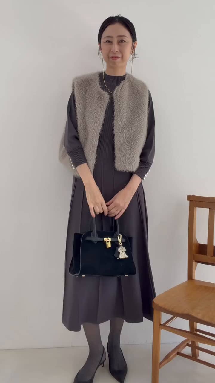 2025.12.13 ニットワンピース サムネイル画像