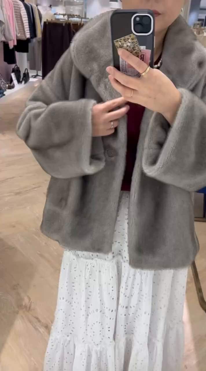 2025.10.18 トレンドのファーブルゾンでクラシカルコーデ サムネイル画像