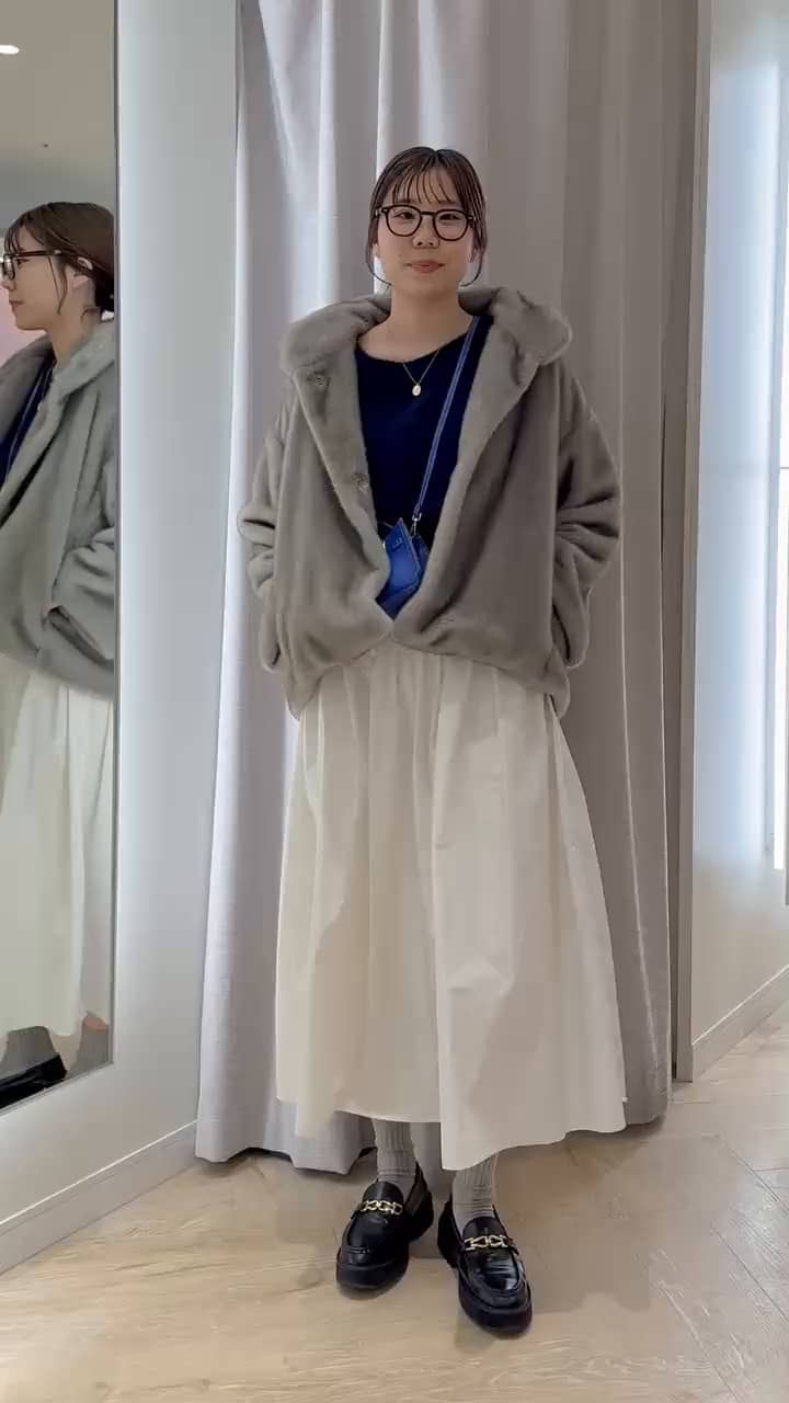 2025.11.20 フェイクファーコート サムネイル画像