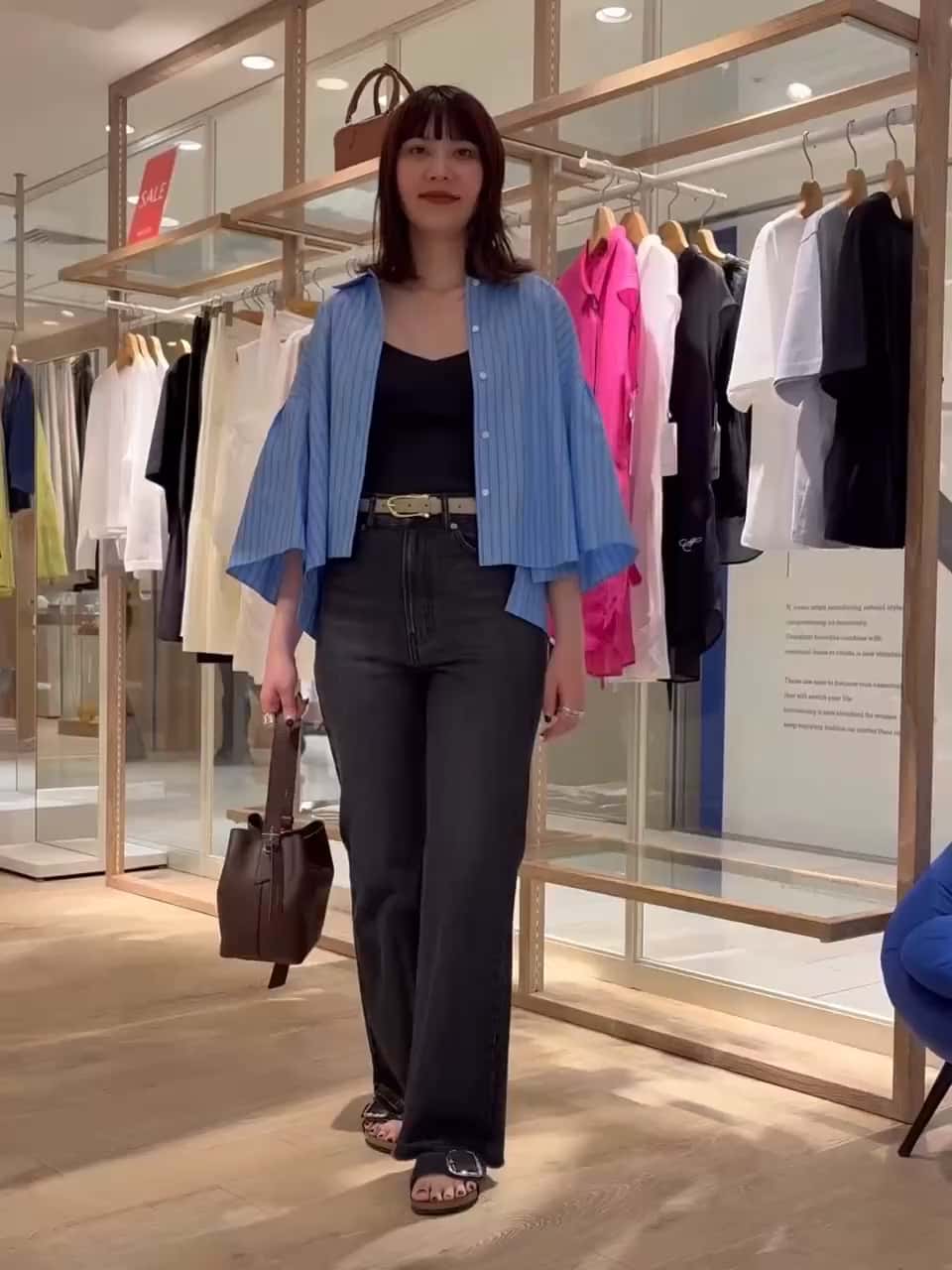 2025.08.19 袖フレアボリュームシャツ サムネイル画像