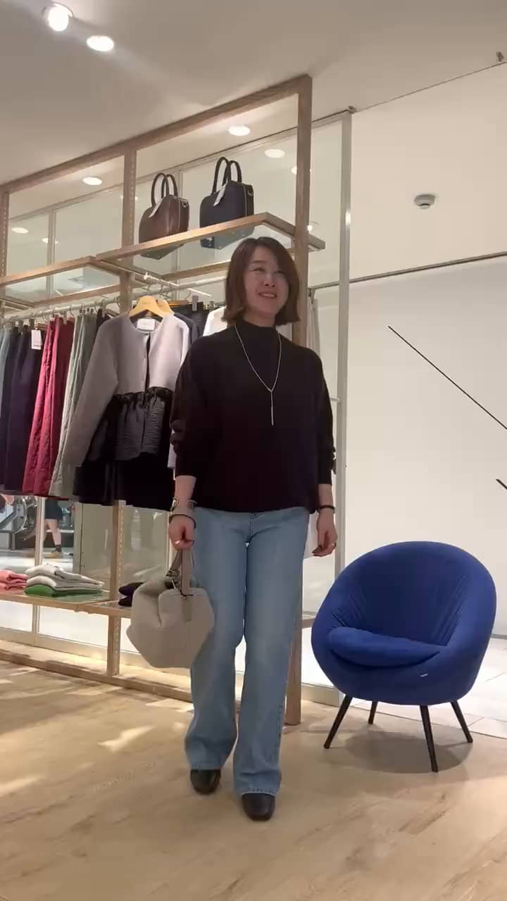 2025.10.30 ニット×デニムコーデ サムネイル画像