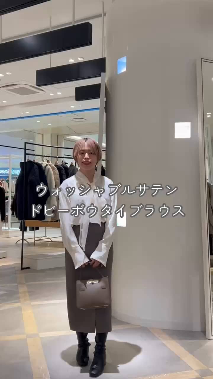 2025.11.11 ウォッシャブルサテンドビーボウタイブラウス サムネイル画像