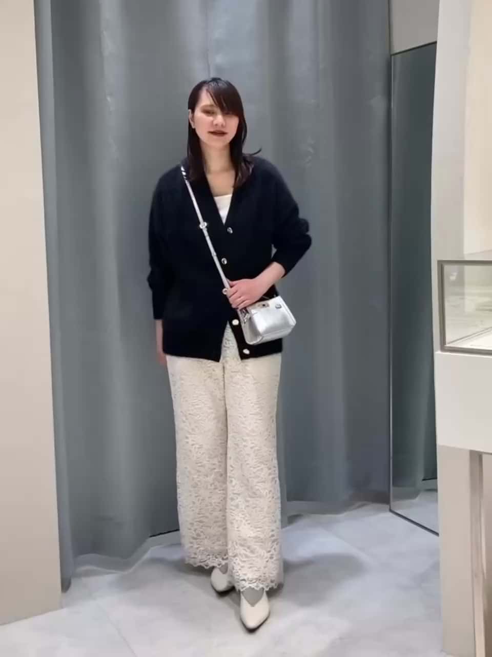 2025.12.05 カシミヤ混ヘアリーVネックカーディガン サムネイル画像