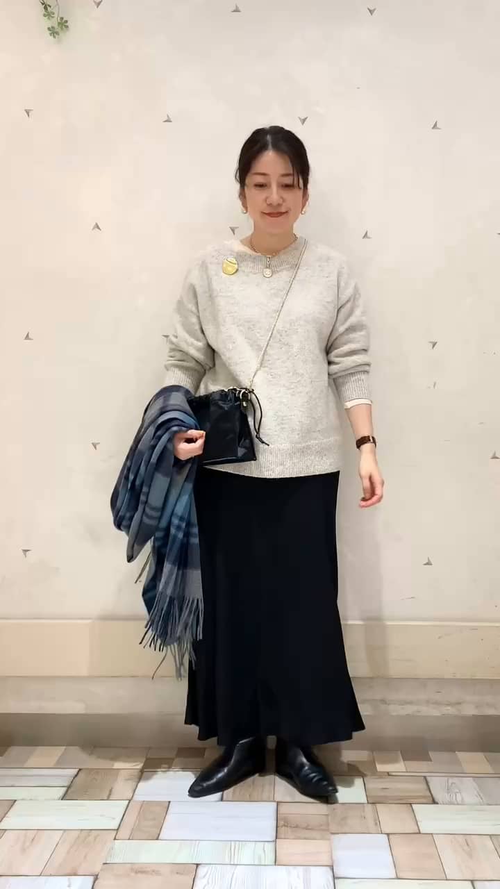 2024.12.03 冬も！マットサテンナロースカート サムネイル画像