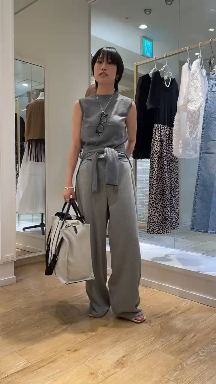 2025.08.24 グレーコーデ🩶 サムネイル画像